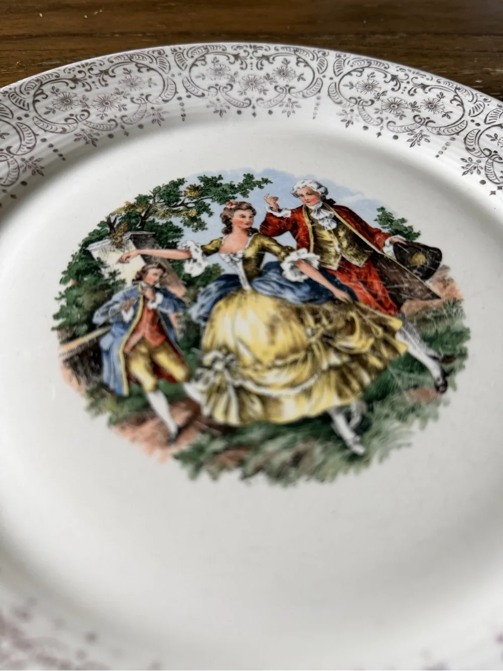 The Sebring Pottery Co. USA white decorative